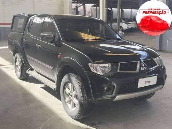 MITSUBISHI L200 TRITON 3.2 HPE 4X4 CD 16V TURBO INTERCOOLER DIESEL 4P AUTOMÁTICO